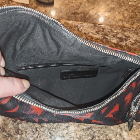 Alexander McQueen - Picture 4 of 4